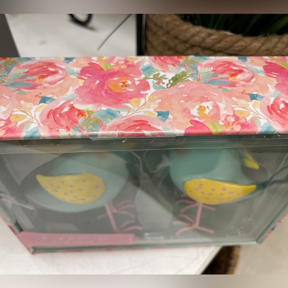 Spring Easter Birds Blue & Yellow, set of 2 Resin Figurines, NeW - Picture 2 of 2